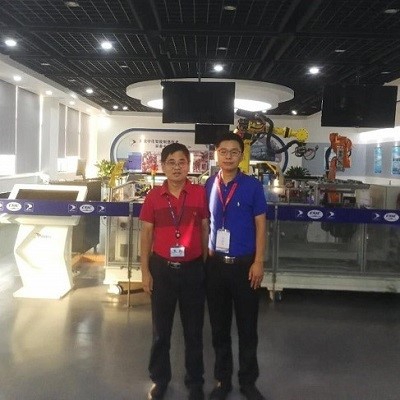 沃博（WHARBEL）向